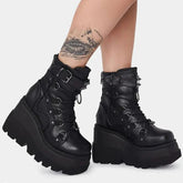 Botines de plataforma alta estilo punk
