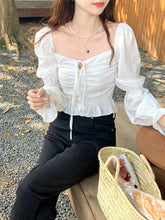 Bluse mit süßem Kragen