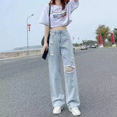 Zerrissene, lockere Jeans mit hoher Taille