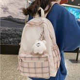 Gemütlicher karierter Schulrucksack