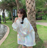 Abrigo con cremallera y protección solar de gran tamaño holográfico