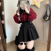 Atuendo de lolita gótica: camisa y falda