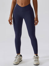 Butterweiche Leggings mit V-Ausschnitt hinten