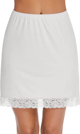 Enaguas cortas Avidlove con ribete de encaje y medias por encima de la rodilla