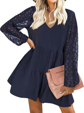 Süßes Kleid mit V-Ausschnitt