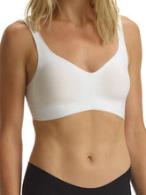 Smoothing Comfort Wireless Bra White