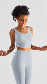 Camiseta sin mangas con cordón