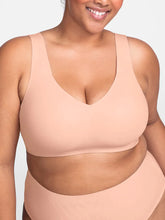 Sujetador Airy Zero con escote en V en rosa y tostado talla grande