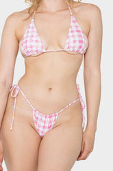 Conjunto de bikini de triángulo con cuello halter y lazos laterales con estampado de flores y detalle de aro