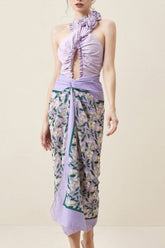 Traje de baño de una pieza con cuello halter y volantes con recortes de flores en 3D