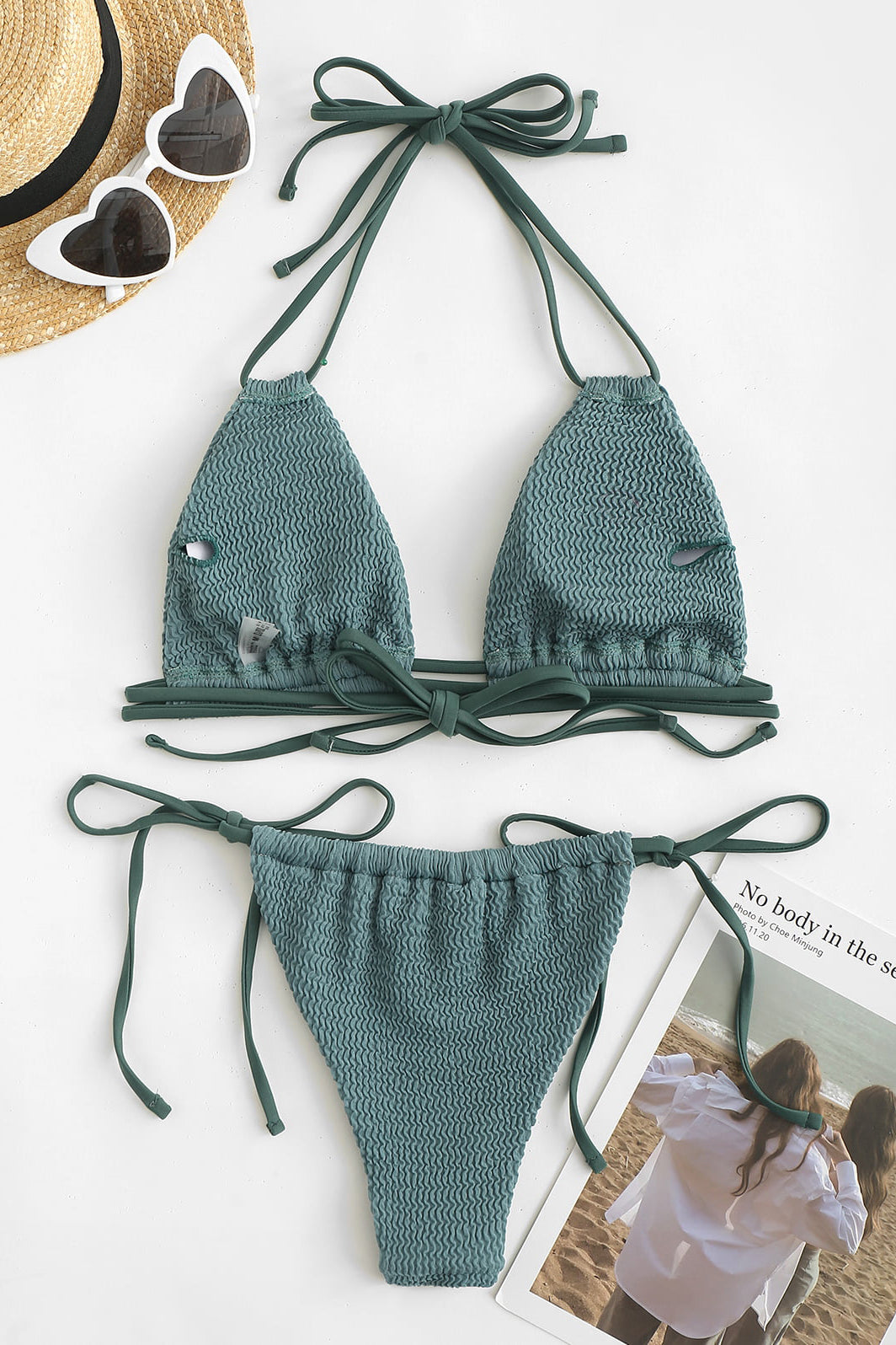 Traje de baño de bikini con tiras y escote halter arrugado - Verde