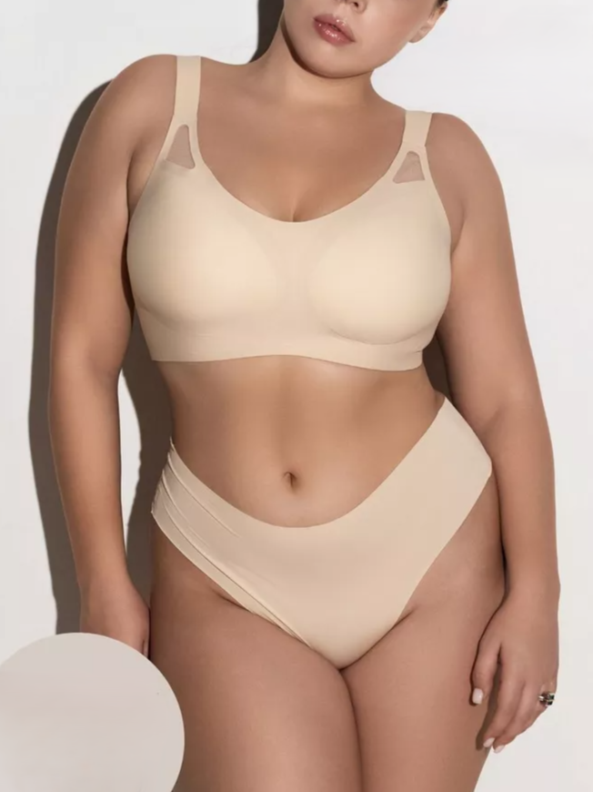 Seamless Fixed Cup Wireless Push-up Bra Ivory