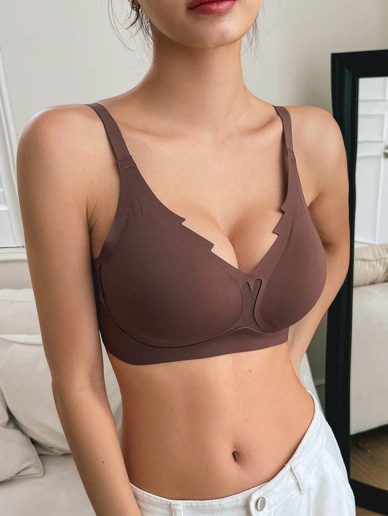 Seamless Hollow Out Soft Support Wireless Gathering Splice Breathable Bra