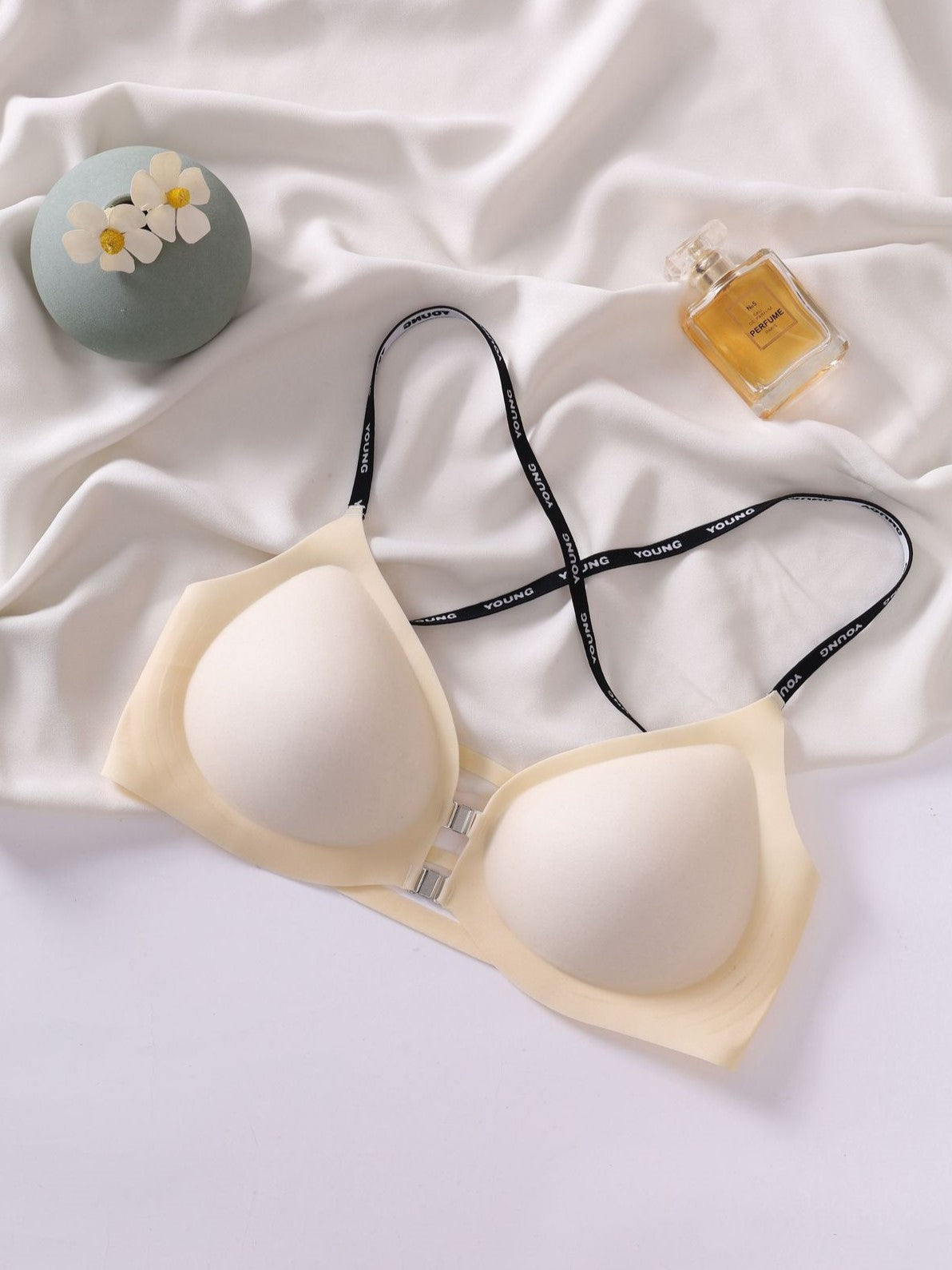 Front Closure Gathered Cross Thin Shoulder Straps Sexy Beautiful Back Wireless Bra