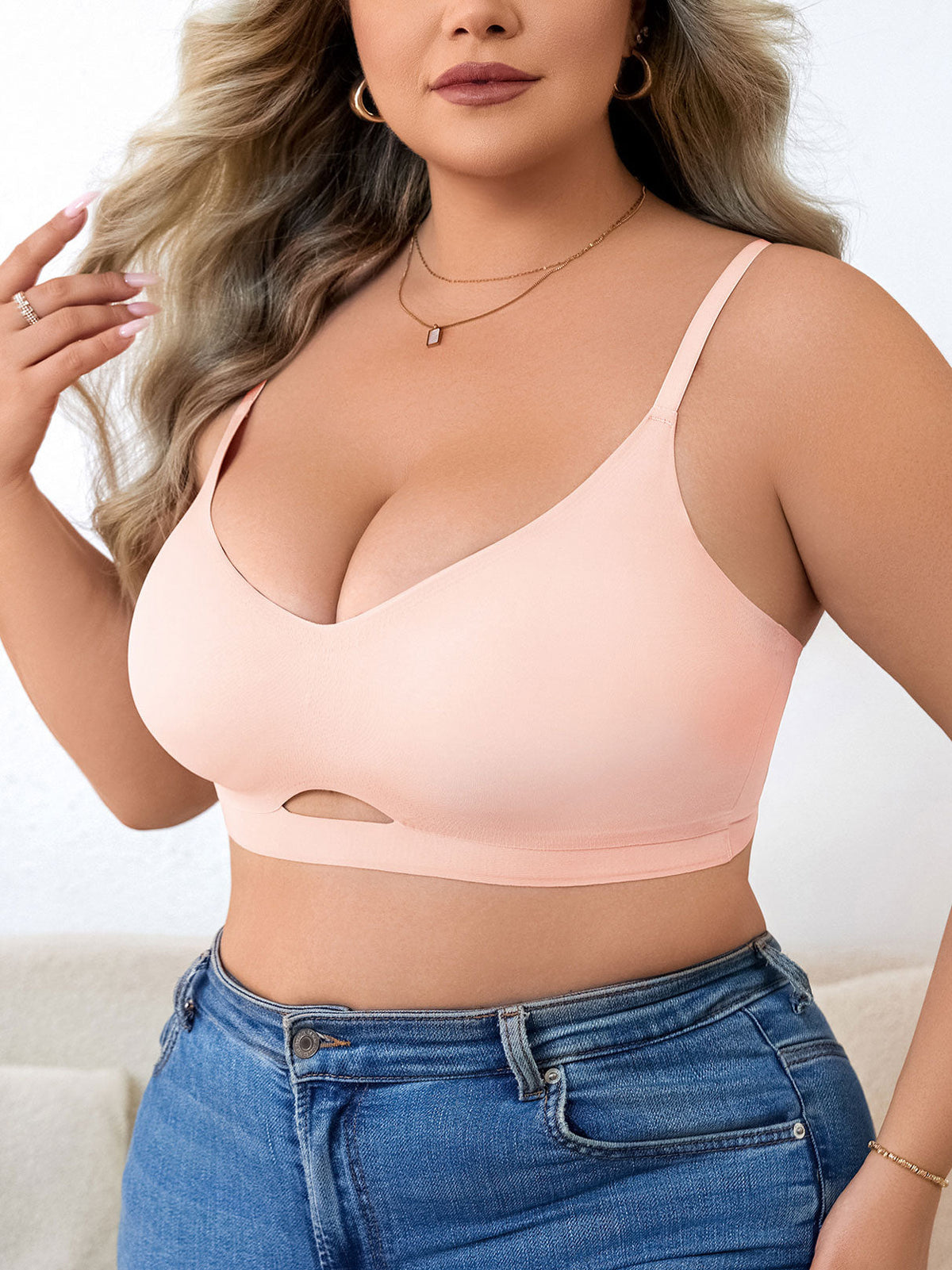 Plus Size Simple Seamless Hollow Out Wireless BH Rosa