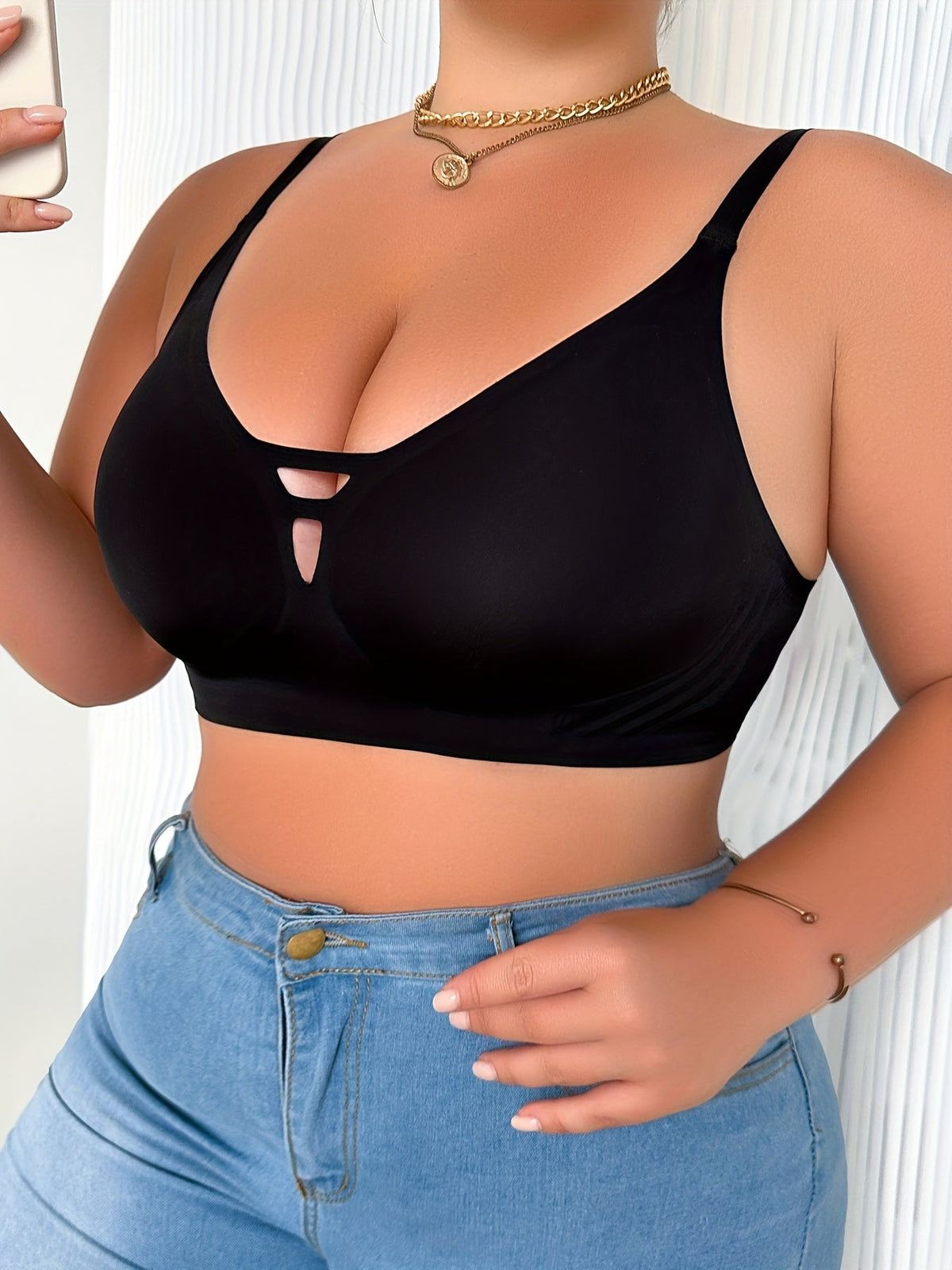 Damen Plus Size Simple Seamless Cut-out Wireless BH Schwarz