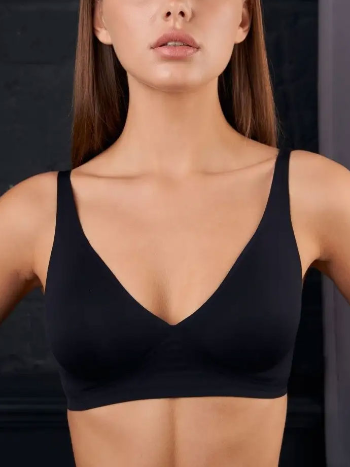 Wirefree Seamless Bra for Women Invisible Deep V Plunge Bra with Removeable Padding