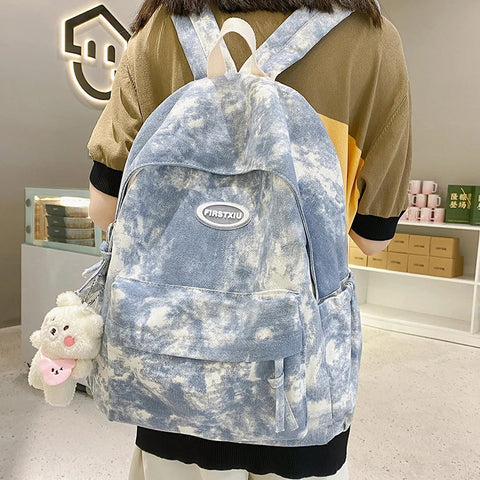 Pastellfarbener Schulrucksack