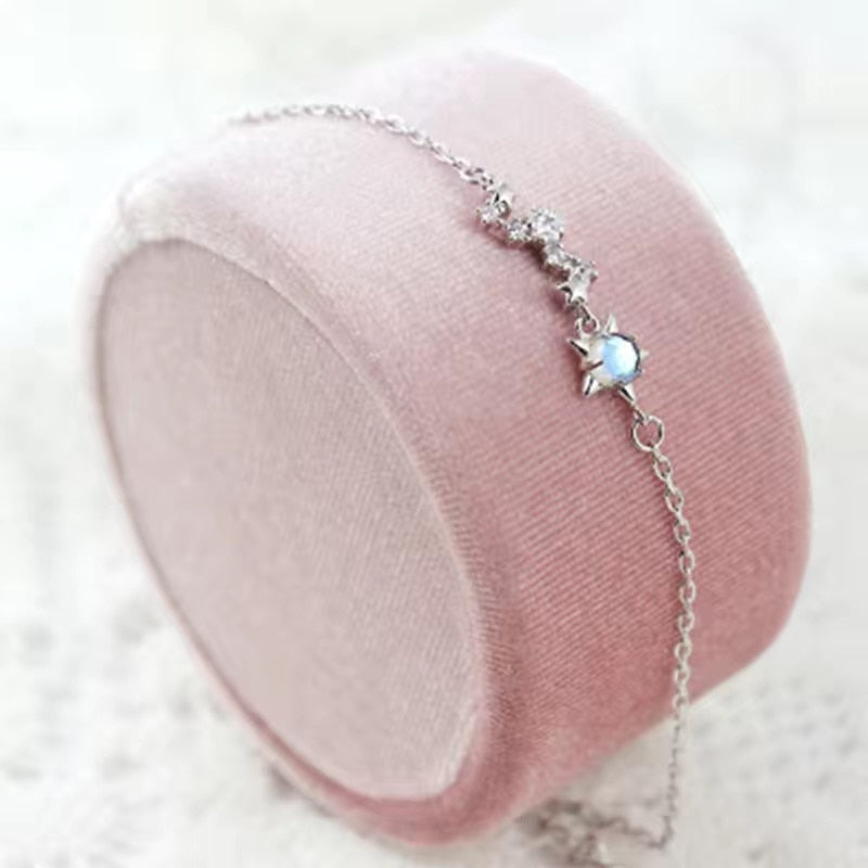 Pulsera estética de luna y estrellas