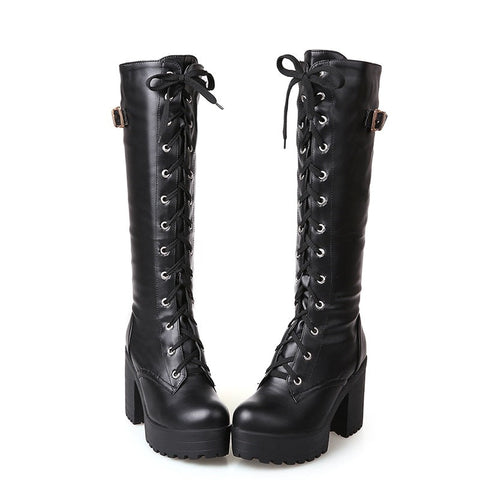 Botas altas de estilo oscuro