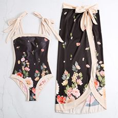 Conjunto de 2 piezas de bikini de playa con falda y estampado floral