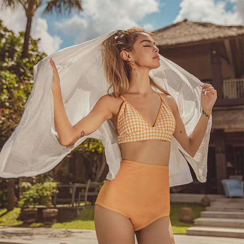 Braguita de bikini de cuadros vichy amarillos