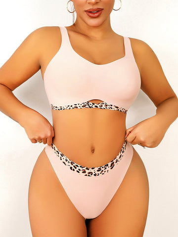 Conjunto de sujetador push-up transpirable con estampado de leopardo hueco en color rosa