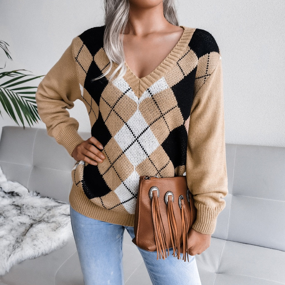 Lunetta - Beige Argyle Knitted V-Neck Sweater Top