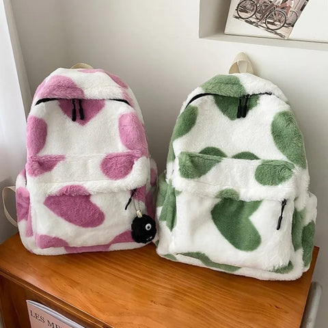 Bonita mochila de peluche con forma de corazón