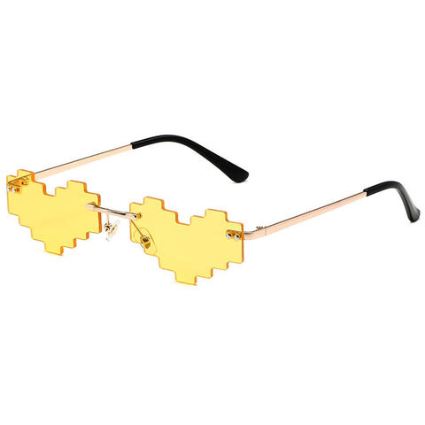 Pixel-Brille in Herzform