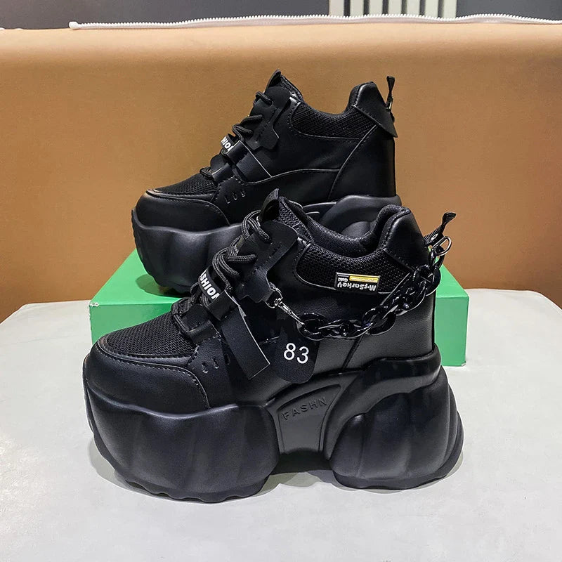 Koreanische klobige Sneakers mit hohem Plateau