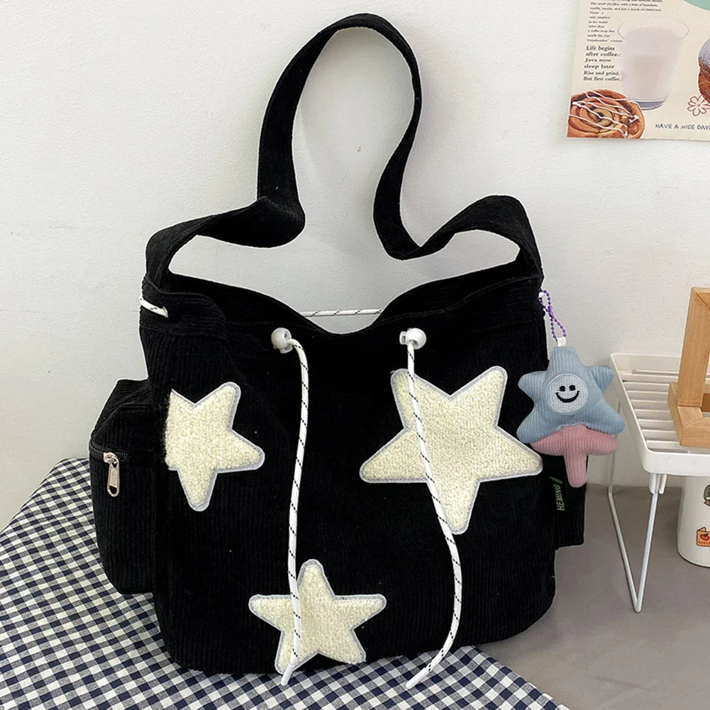 Lindo bolso de cuero con forma de estrella