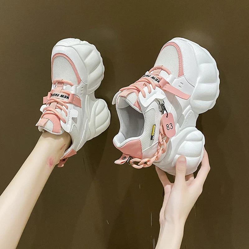 Koreanische klobige Sneakers mit hohem Plateau