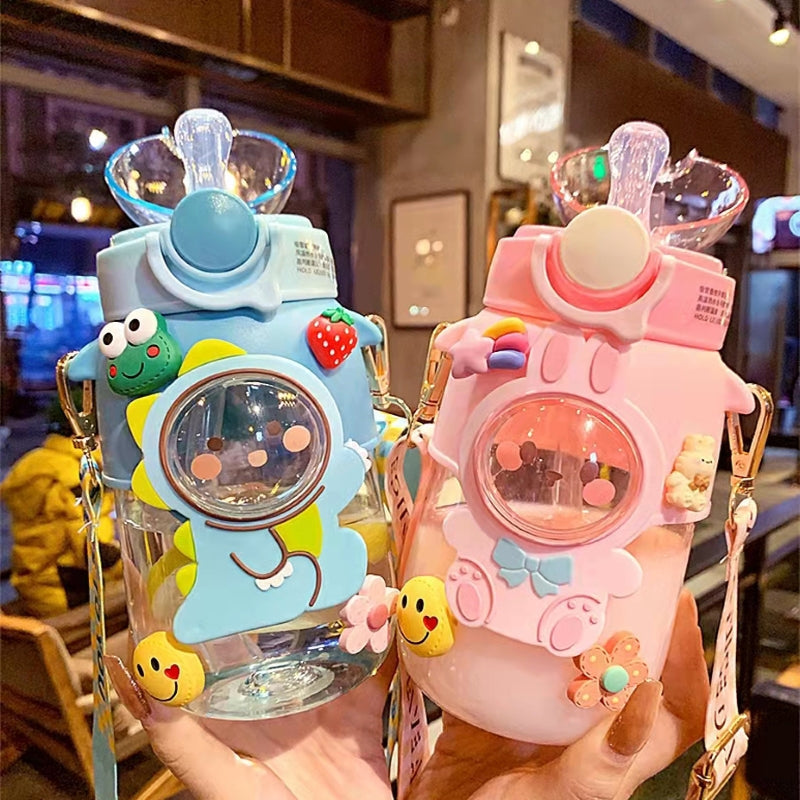 Botella de agua con dibujos kawaii