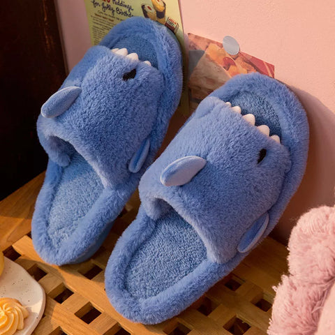 Pantuflas kawaii con forma de tiburón de dibujos animados