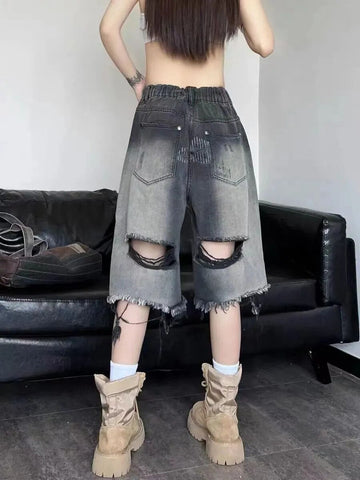 Zerrissene Retro-Jeansshorts