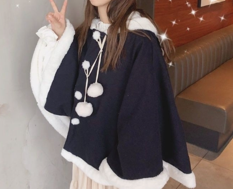 Japanischer Poncho-Mantel