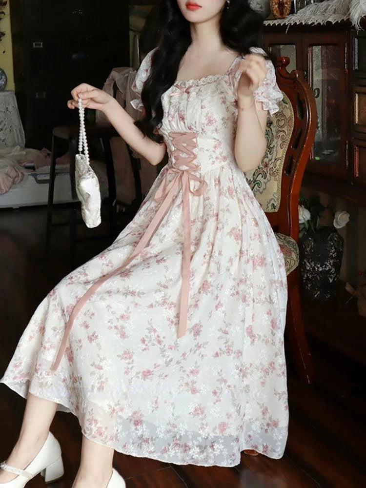 Lindo vestido de hada con flores