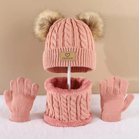 Kawaii-Mütze, Schal und Handschuhe mit Pom Pom