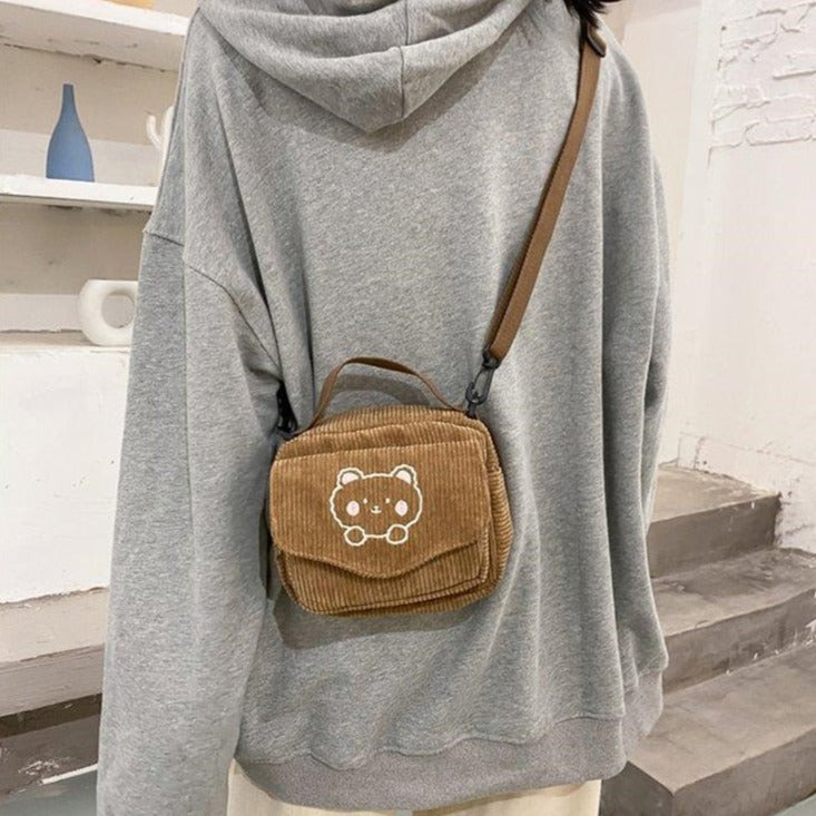 Bolso tipo mensajero con forma de oso kawaii