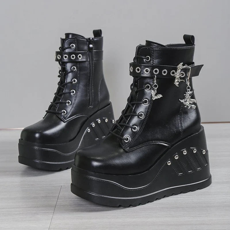 Botas punk con plataforma y cuña