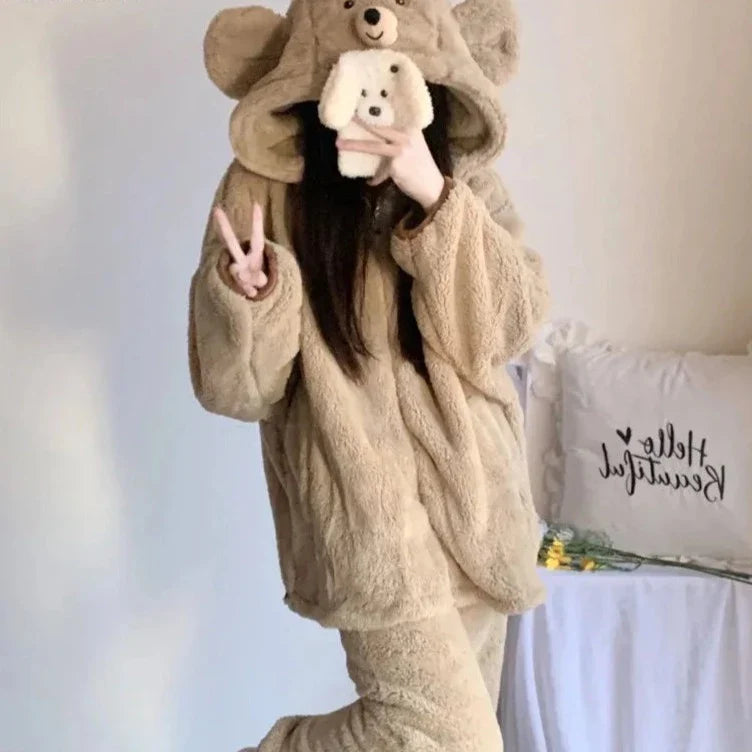 Lindo pijama cálido de oso