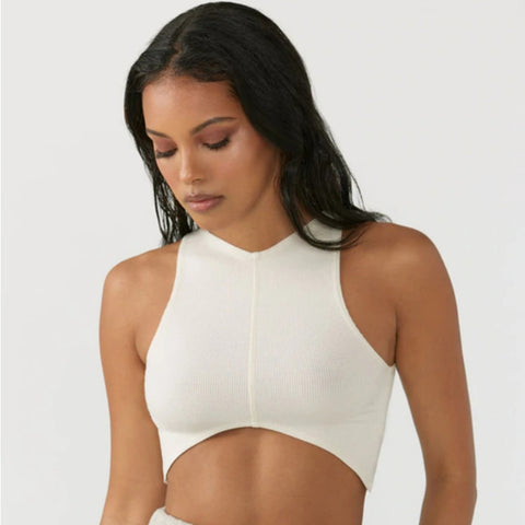 Top de yoga acolchado con cuello en V para mujer