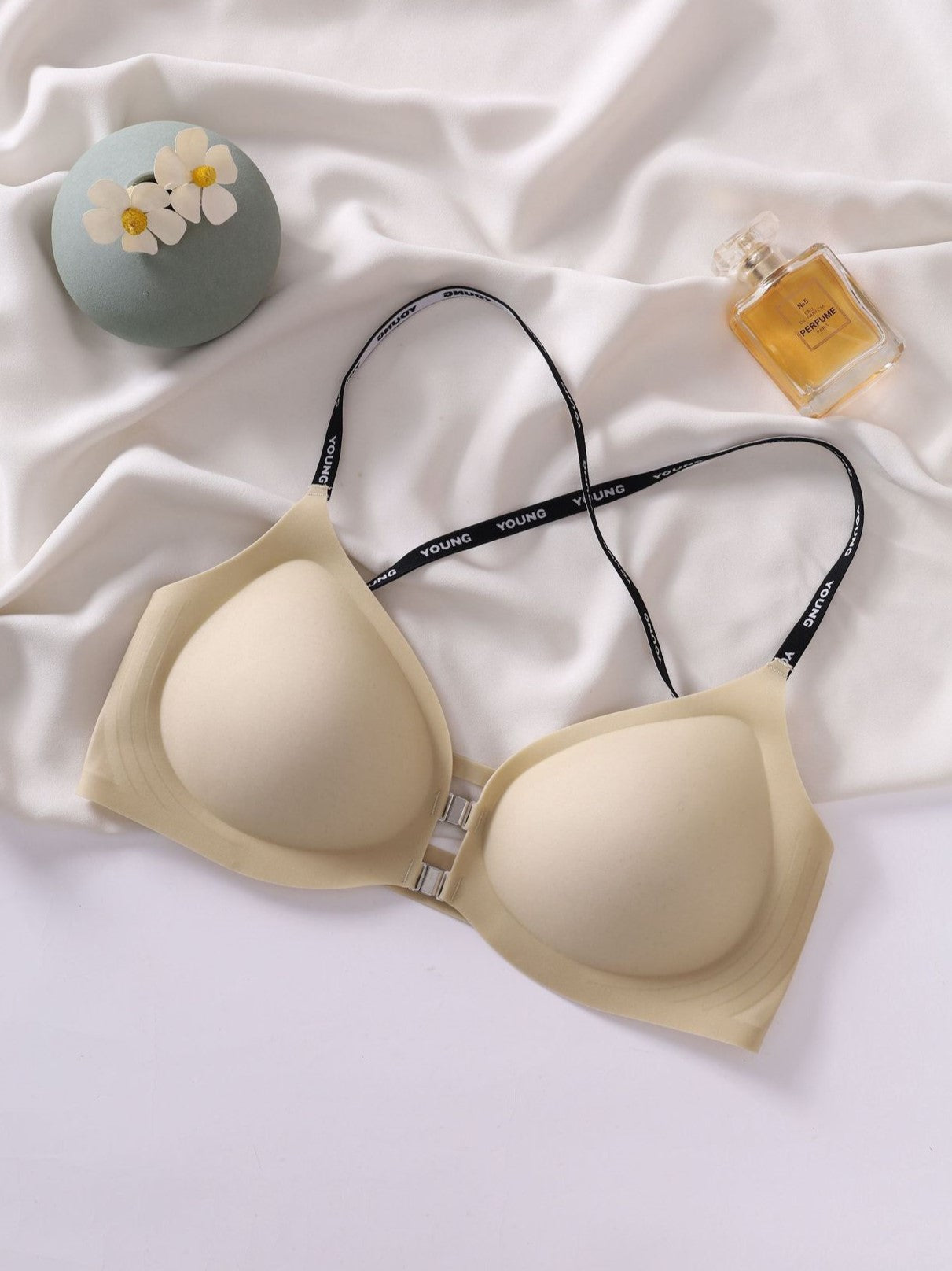 Front Closure Gathered Cross Thin Shoulder Straps Sexy Beautiful Back Wireless Bra