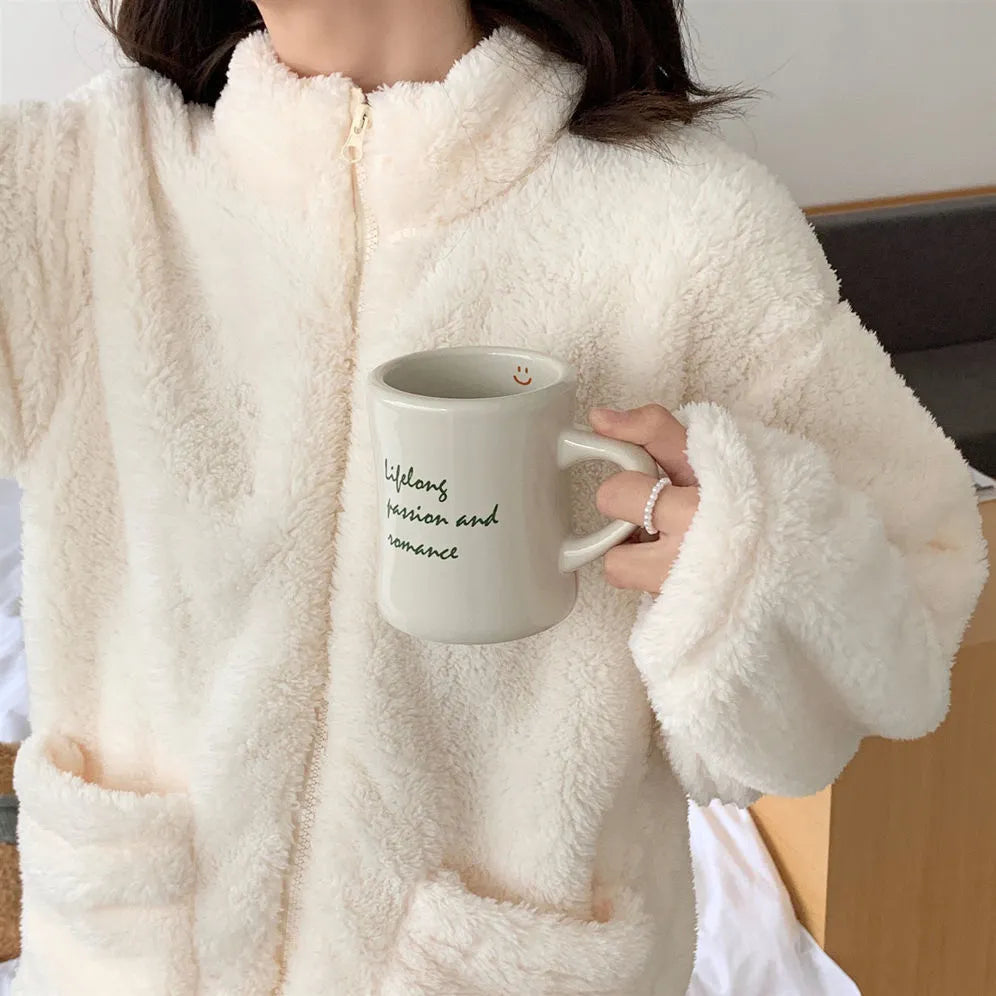 Koreanischer warmer Pyjama