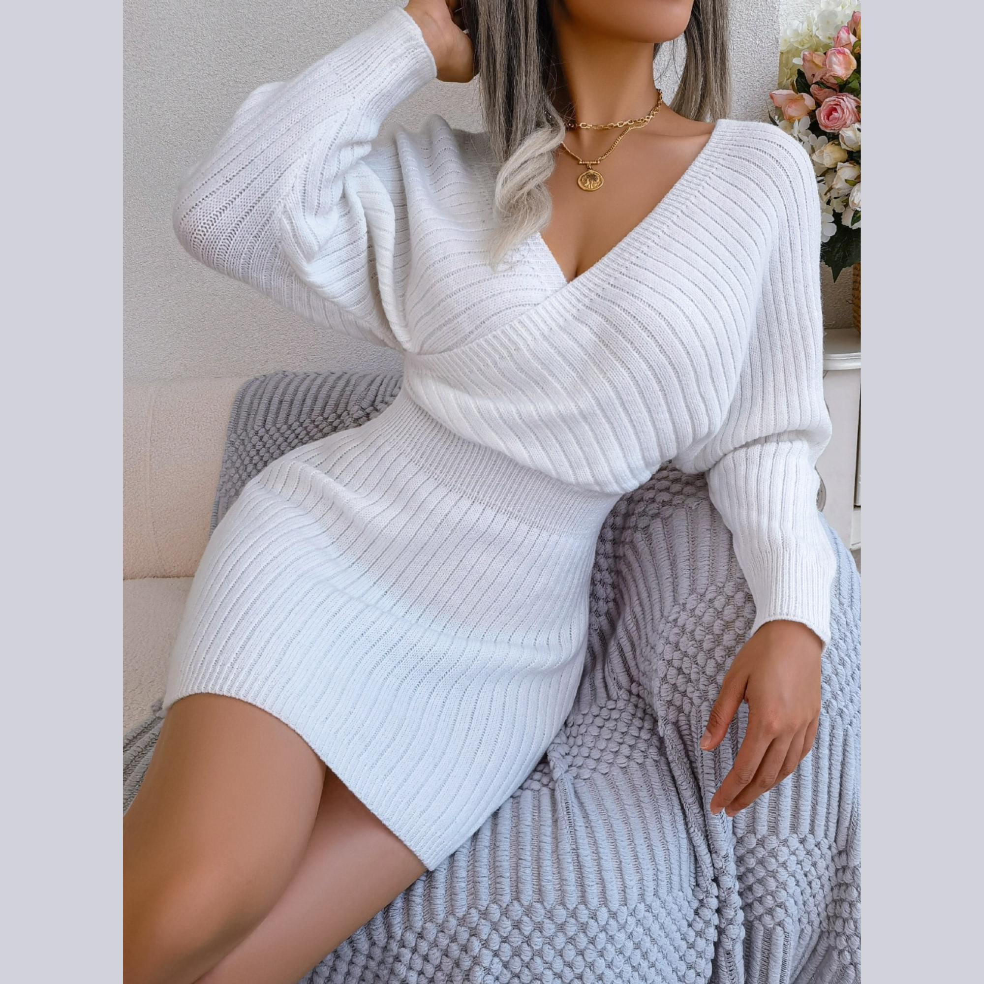Tilly - White Batwing Sleeves Ribbed Sweater Dress