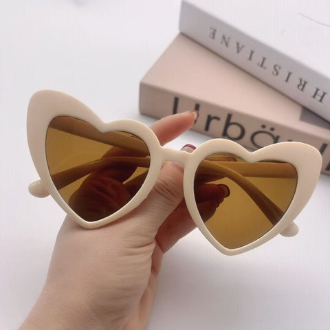 Gafas de sol de gran tamaño con forma de corazón