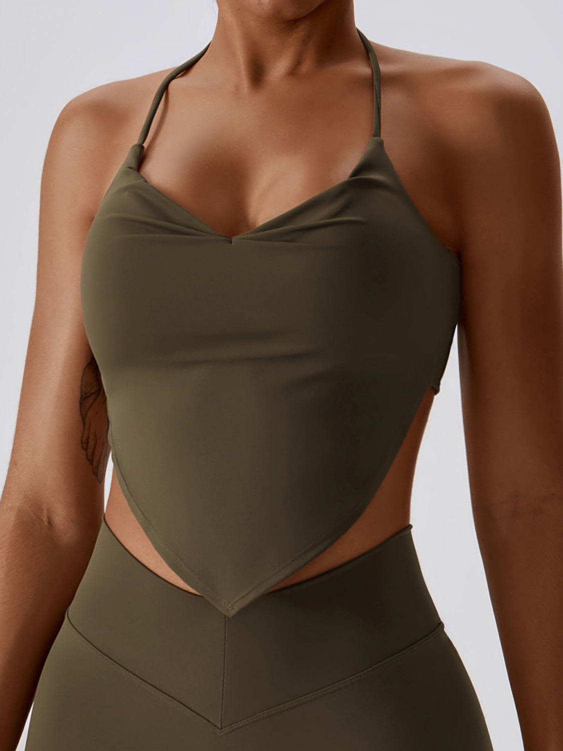 Butterweiches Neckholder-Yoga-Top 