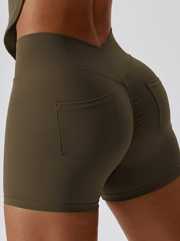 Scrunch Yoga-Shorts mit V-Tasche hinten 