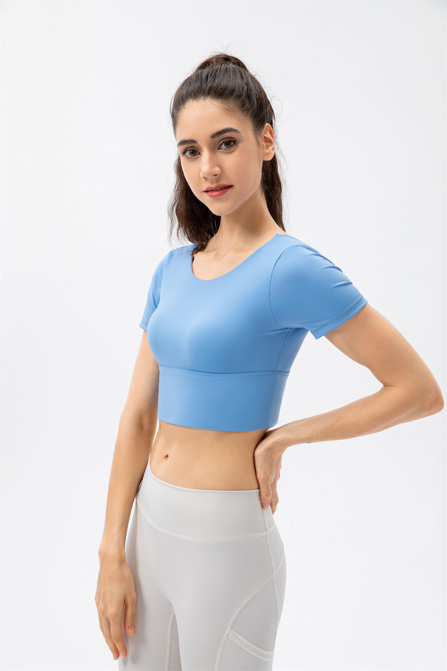 Backless Twisted Cropped Sports Top